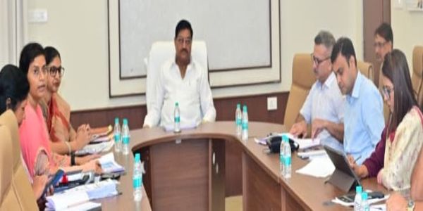 खाद्य मंत्री ने की विभागीय काम-काज और खरीफ विपणन वर्ष 2026-27 की तैयारियों की विस्तृत समीक्षा