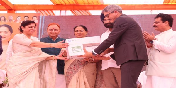 एमसीडी के 1,500 स्कूलों में प्रिंटर वितरण शुरू, टैगोर गार्डन में रोबोटिक्स लैब का उद्घाटन