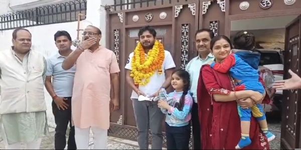 ड्रोन हमले के बीच कानपुर के नितिन ने मर्चेंट नेवी के 21 साथियों की बचाई जान