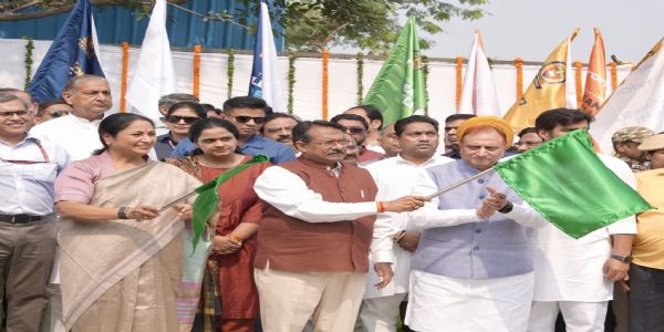 (लीड) मुख्यमंत्री ने एफसीटीएस प्लांट का किया उद्घाटन, कूड़ा संग्रहण वाहनों को दिखाई हरी झंडी