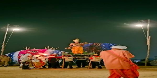 वाराणसी : रामनगर की विश्वप्रसिद्ध रामलीला में 23वें दिन भगवान राम और कुंभकरण से युद्ध