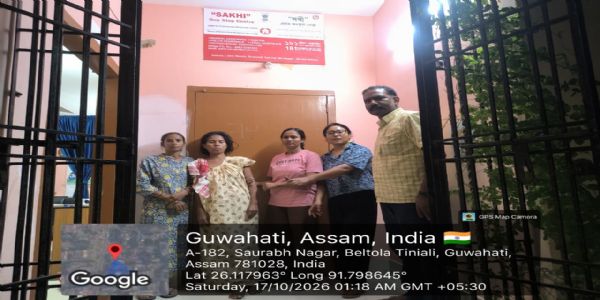 पुलिस ने असम की भटकी महिला को अपनों तक पहुंचाया