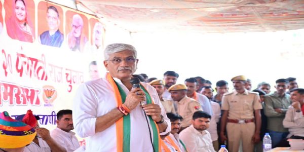 पंचायत चुनाव में देश में अराजकता फैलाने वालों को जवाब दें : शेखावत