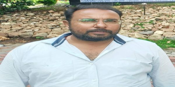 सीसीएल कर्मी की चाकू मारकर हत्या, पत्नी को बंधक बनाकर फरार हुए अपराधी