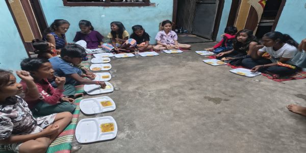 अष्टमी पर देवी मंदिरों में उमड़ा आस्था का जनसैलाब, मां महागौरी की पूजा कर की सुख-समृद्धि की कामना