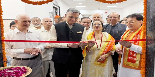 गुरुग्राम: आर्य वीर नेत्र चिकित्सालय में ऑपरेशन थिएटर व सभागार का उद्घाटन