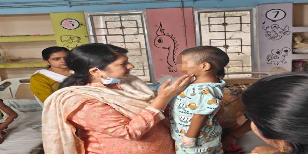 बच्चों की सुरक्षा से समझौता नहीं, माता पिता पर होगी कार्रवाई-डॉ. वर्णिका शर्मा