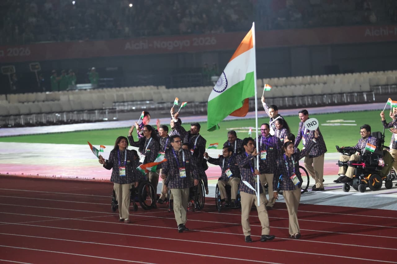 एशियाई पैरा खेलों का भव्य आगाज, प्रमोद भगत और सिमरन शर्मा ने की भारतीय दल की अगुवाई एशियाई पैरा खेलों का भव्य आगाज, प्रमोद भगत और सिमरन शर्मा ने की भारतीय दल की अगुवाई
