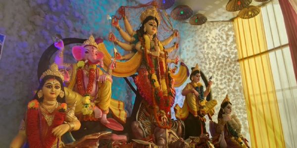 विश्वनाथ में शिवाजी संघ का दुर्गा पूजा पंडाल बना आकर्षण का केंद्र, असम की सांस्कृतिक विरासत की झलक