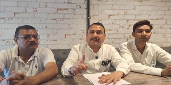 घरेलू कारोबारियों की आजीविका बचाने के लिए कानूनी कदम उठाए सरकार : ललित जोशी