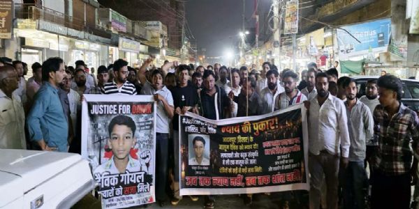 हिसार : दैविक को इंसाफ दिलाने के लिए सड़कों पर उतरा आदमपुर, पुलिस की कार्रवाई पर फूटा लोगों का गुस्सा