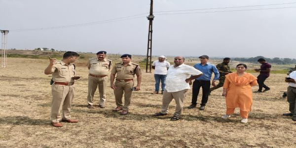राजगढ़ः दशहरा और मूर्ति विसर्जन की तैयारियों का कलेक्टर-एसपी ने लिया जायजा