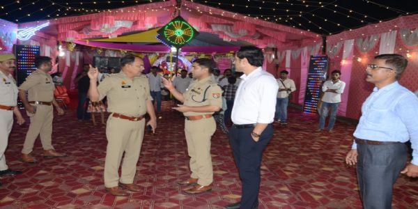 सीएम योगी के निर्देश के बाद बागपत में अलर्ट, डीएम-कप्तान ने रात में सड़कों पर उतरकर परखी सुरक्षा