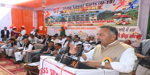 सरकारी स्कूलों में 15 हजार शिक्षकों की नियुक्तियों का लक्ष्य : रोहित ठाकुर