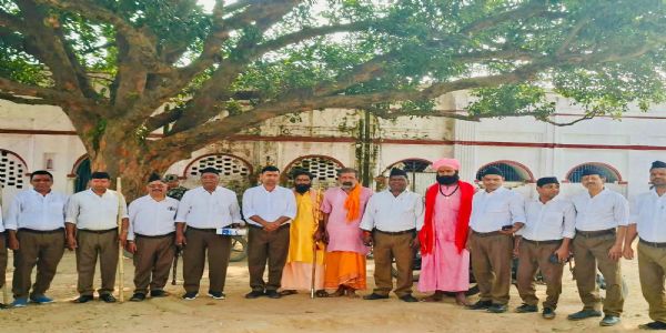 आरएसएस का विजयदशमी पथ-संचलन, सामाजिक समरसता का दिया संदेश