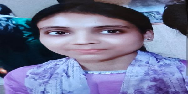 छात्रा की मौत पर भड़के परिजन,आरोपी की गिरफ्तारी तक अंतिम संस्कार से इकांर