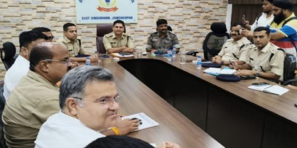 दुर्गा पूजा को लेकर पुलिस की तैयारी तेज, 351 पूजा समितियों पर रहेगी नजर