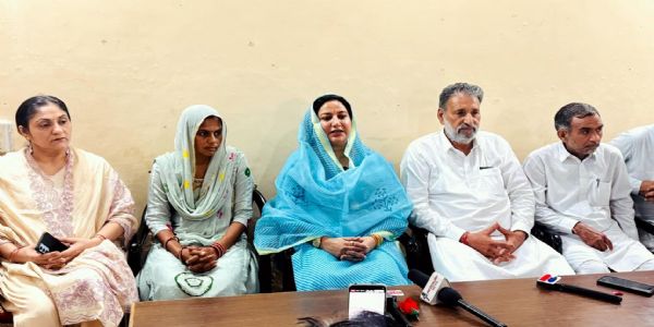फतेहाबाद एसआईआर के नाम पर वोट काटकर भाजपा ने किया बड़ा भ्रष्टाचार: सुनैना चौटाला