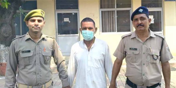 लंढौरा में गोकशी की सूचना पर पुलिस की दबिश, एक आरोपित गिरफ्तार
