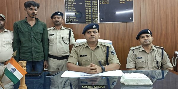 रानीगंज पुलिस ने सौ ग्राम स्मैक के साथ बाइक सवार युवक को किया गिरफ्तार