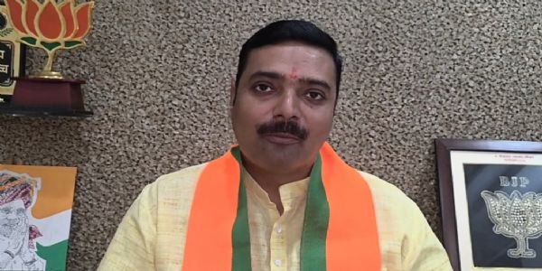 तुष्टिकरण की राजनीति में सपा से आगे निकली कांग्रेस ने इमरान मसूद को दी नई जिम्मेदारी : राकेश त्रिपाठी