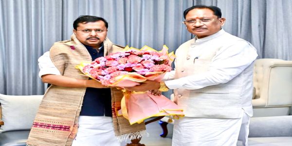 विष्णु देव साय ने की  नितिन नवीन से मुलाकात