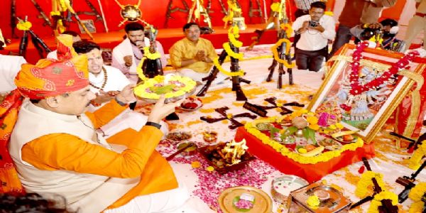 मप्र में विजयादशमी पर्व पर सभी जिलों में शस्त्र-पूजन कार्यक्रम हुआ सम्पन्न