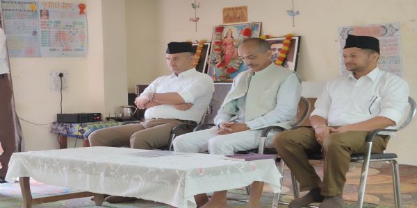 विजयादशमी पर सुन्नी में हुआ शस्त्र पूजन, आरएसएस स्वयंसेवकों ने निकाला पथ संचलन