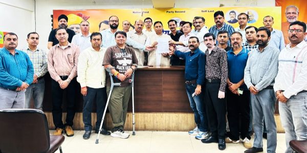 बीजेपी कर्मचारियों के अधिकारों और हितों की रक्षा के लिए प्रतिबद्ध - सत शर्मा