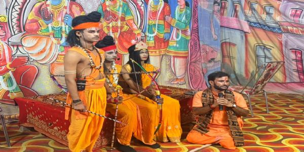 रामलीला में सीताहरण का मंचन, जटायु-रावण युद्ध देख भावुक हुए दर्शक