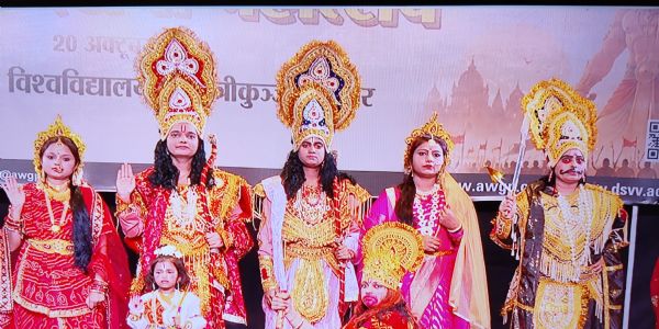 जब राम भी बनीं छात्राएं और रावण भी,मर्यादा से पराक्रम तक रामलीला में दिखी मातृशक्ति की ताकत