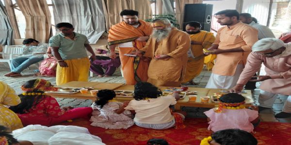 विजयादशमी पर राम मंदिर में श्रीरामलला सरकार का पंचामृत से हुआ महाभिषेक