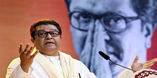 फोटो: मुंबई में पत्रकरों को संबोधित करते हुए मनसे अध्यक्ष राज ठाकरे फोटो: मुंबई में पत्रकरों को संबोधित करते हुए मनसे अध्यक्ष राज ठाकरे