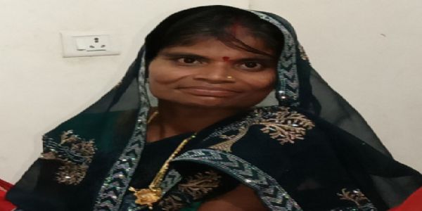 बाइक की टक्कर से महिला की मौत, मौके पर बाइक छोड़कर भागा चालक