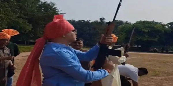 शहडोल: शस्त्र पूजा में डीआईजी की राइफल से ट्रिगर दबाने पर सिर्फ 