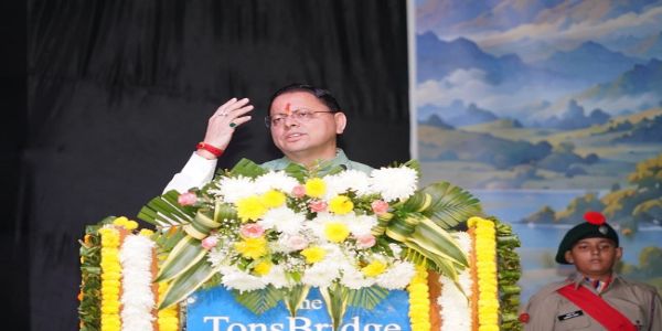 आधुनिक शिक्षा के साथ संस्कार भी जरूरी, विद्यार्थियों को बड़े सपने देखने चाहिए: धामी