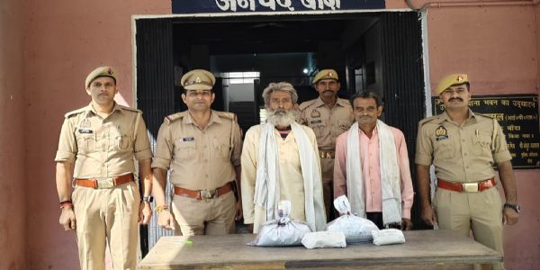 पुलिस ने 2.3 किलो गांजे के साथ दो आरोपियों को दबोचा