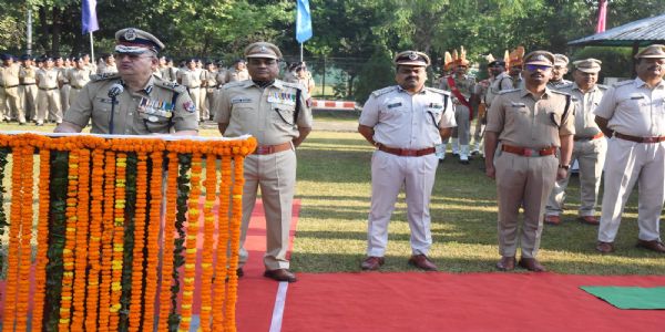 शहीदों के अदम्य साहस और बलिदान को रेलवे सुरक्षा बल ने किया नमन