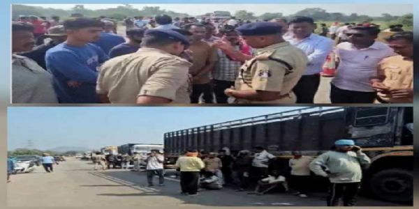 दुर्घटनाओं से नाराज ग्रामीणों ने बाईपास मार्ग एनएच 30 पर किया चक्काजाम