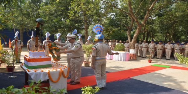 सीआरपीएफ ने शहीद जवानों को किया नमन, पुलिस स्मृति दिवस पर बलिदान को किया याद
