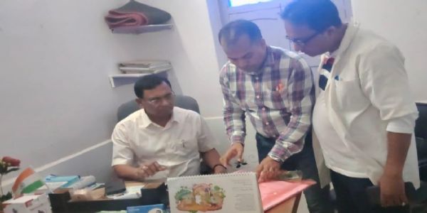 सिंहवाड़ा में बिना लाइसेंस चल रहे अस्पतालों पर कार्रवाई के निर्देश