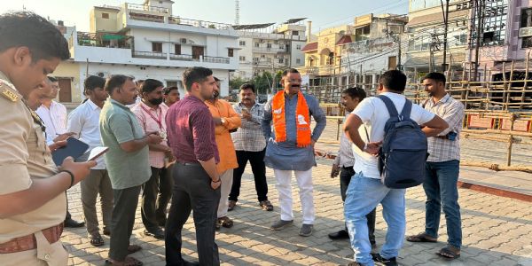 महापौर व नगर आयुक्त ने परखीं नाटी इमली भरत मिलाप की तैयारियां, दिए निर्देश