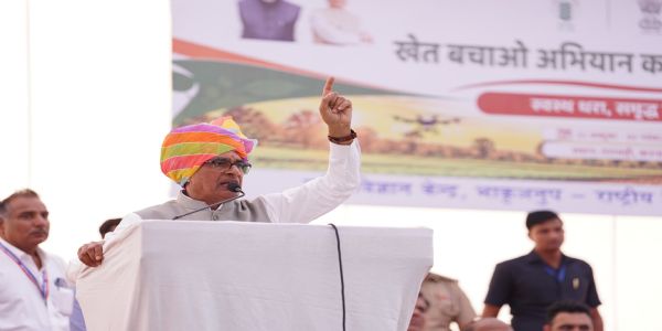 केन्द्रीय मंत्री शिवराज सिंह चौहान केन्द्रीय मंत्री शिवराज सिंह चौहान