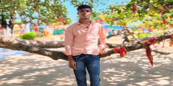 अनूपपुर: रावण दहन देखकर लौट रहें युवक की बाईक खंभे से टकराई मौत, किशोर घायल