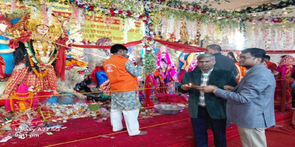 नेपाल में बांग्लादेश के राजदूत ने दुर्गापूजा पंडालों में किए पूजा और आरती, दुर्गापूजा को बताया साझा सांस्कृतिक विरासत