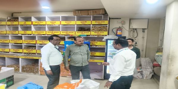 पटना के ब्लिंकिट वेयरहाउस में खाद्य सुरक्षा विभाग की बड़ी कार्रवाई, 2.13 करोड़ से अधिक की खाद्य सामग्रियों की बिक्री पर रोक