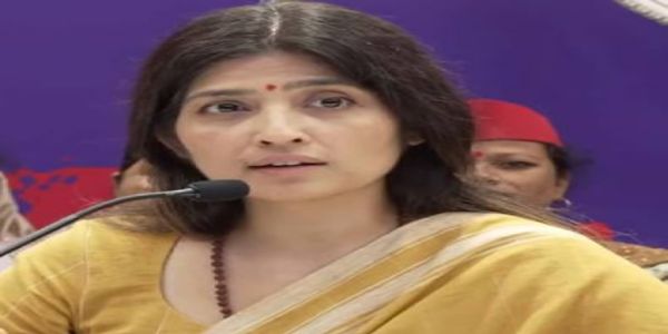 मतदाता सूची में गड़बड़ी की मुख्य निर्वाचन आयुक्त लें जिम्मेदारी : डिंपल यादव