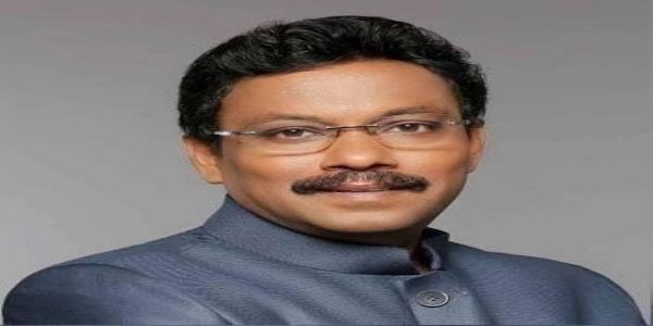 आजम खान से अखिलेश की मुलाकात पर विनोद तावड़े का तंज, कहा- कभी पूरा नहीं होगा सपा का सपना