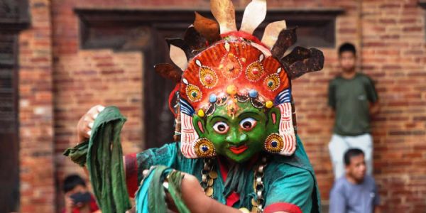 काठमांडू में किए गए पारंपरिक दुर्गानाच काठमांडू में किए गए पारंपरिक दुर्गानाच