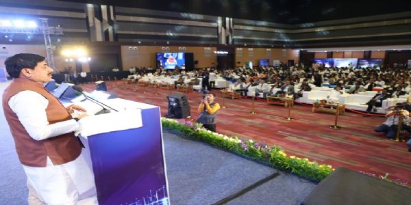 मप्र सेमीकंडक्टर समिट-2026 को संबोधित करते हुए मुख्यमंत्री मप्र सेमीकंडक्टर समिट-2026 को संबोधित करते हुए मुख्यमंत्री
